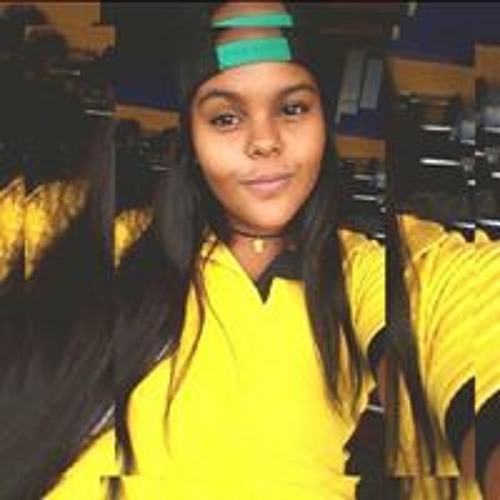 Isabella Oliveira’s avatar