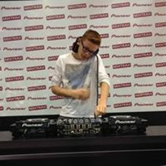 DJ L&L's