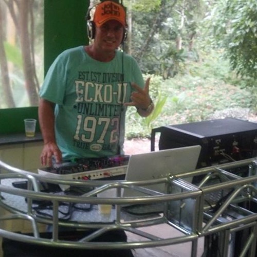 Stream Júlio Pimentel 1 music Listen to songs, albums, playlists for