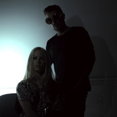 Mickey Loves Mallory