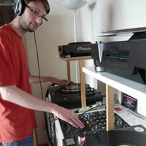 Stream Thomas Delbassée music | Listen to songs, albums, playlists for ...