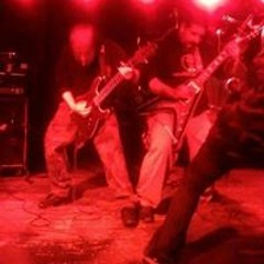 Denigrata Est Unus Austri