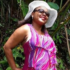 Nicki Tola