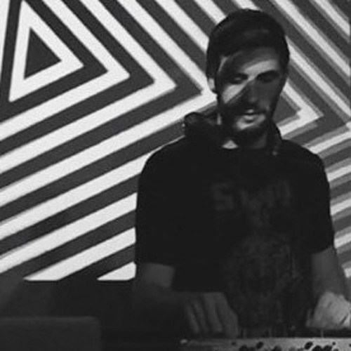 Costa V - Rags To Riches (Original Mix) Out now on System Recordings