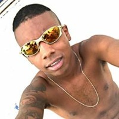 Dennis Araujo