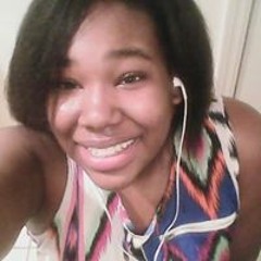 Dŷlâñâ Løŷâl Smîth