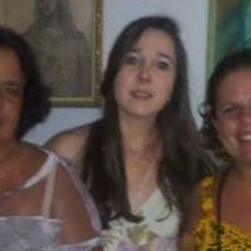 Claudia Bandeira’s avatar