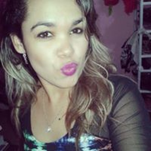 Wennia Marcelly’s avatar