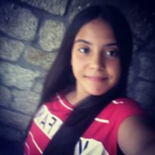 Lucia Bahia’s avatar