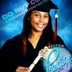 La'Yella Sittin Pretty