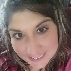 Lisa Flores Carlos Romero