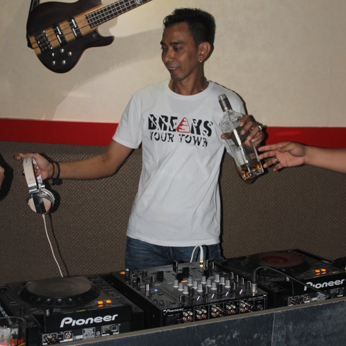 CRAZY DUCK  RE-EDITE [ABOW DJAIL]