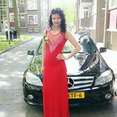 Sarina Bella Dungen