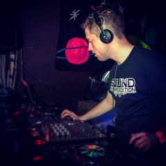 DJ Analyze