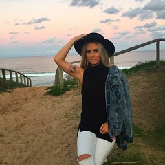 Kelly Isackson Music