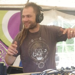Dédé aka Beat'Osaurus