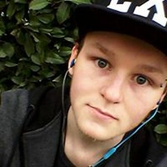 Lochlyn Henzell-pitt