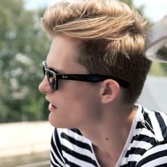 technoooooo<3
