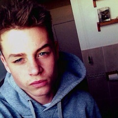 Connor Minett