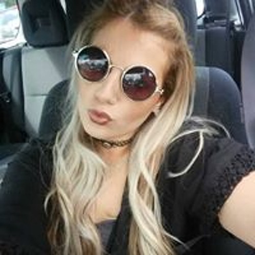 Sarah Yolie’s avatar