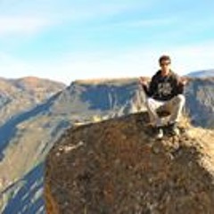 Alonso Montoya Prado