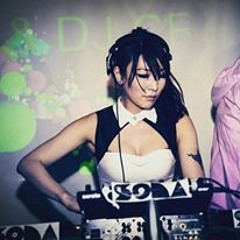 Dj Naomi Wong
