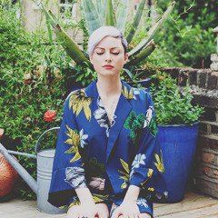 C∀MILL∀ LOVES DI∀N∀