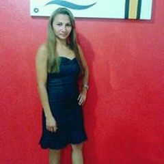Angela Pontes