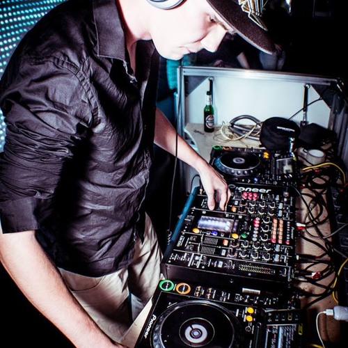 DJ Alex Seitz’s avatar
