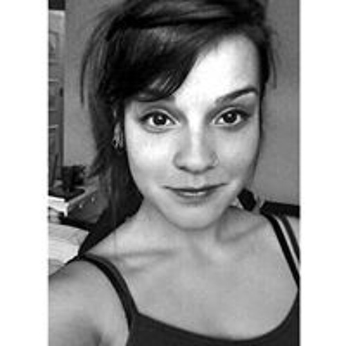 Isabela Moneta’s avatar
