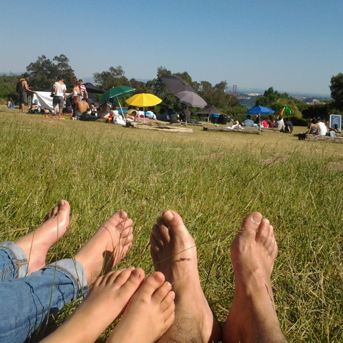 R & B - Erikah Badu featuring guru - Plenty