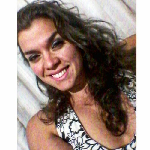 Wanessa Gomes’s avatar