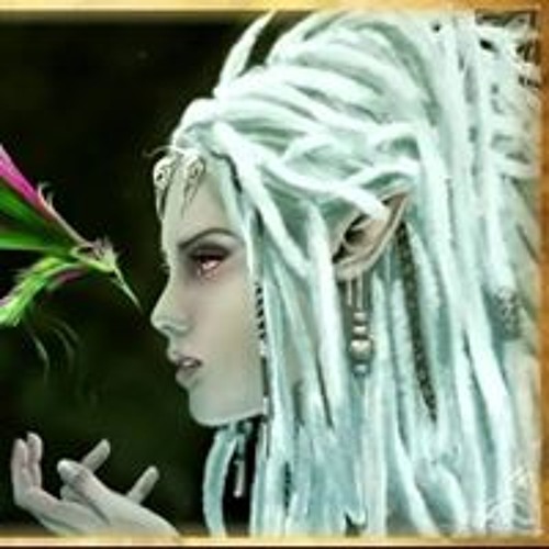 Lilith Hustja’s avatar