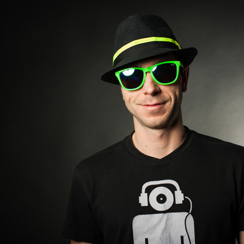 DeepJak - Live in Studio80 @ RebelRadio Amsterdam(16.07.2010)