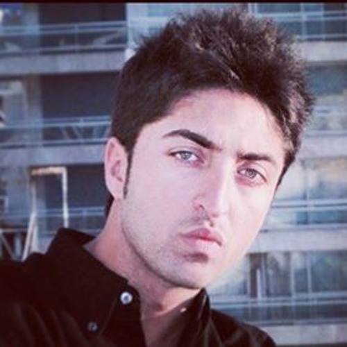 Daniel Khan 4’s avatar