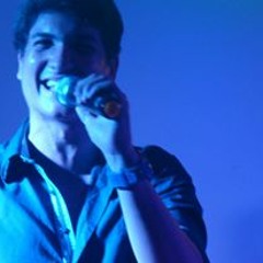 Cantor Higor Queiroz