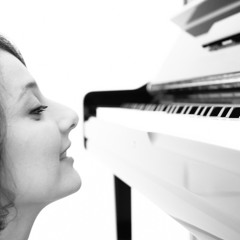 Maria Eugenia Leon Music