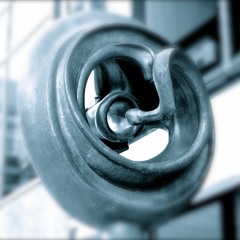 MiddleEar/Juan Castrillon