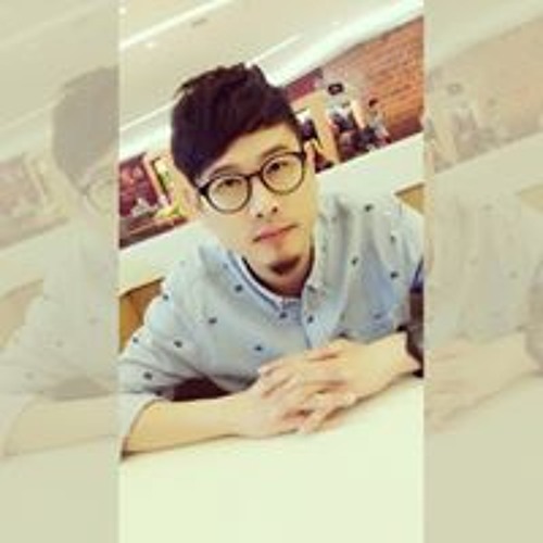 Ryan Tan 陈佑人’s avatar