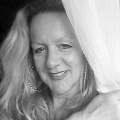 Zoe Williamson- Hughes.