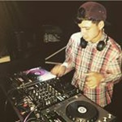 DJ Rowlund