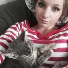 Juli Anna-Marie Hall