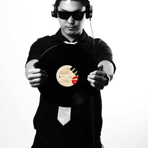 DJ EKU — artist photo