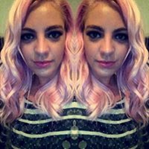 Laura Bevilacqua’s avatar