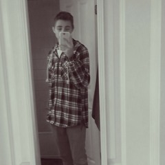 IAN SCHU MAKER