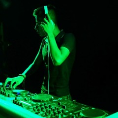 LUIS ARENAS