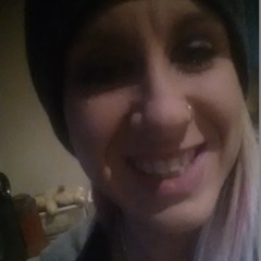 Aşhæ Cŕåshləy Småshləy