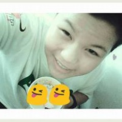 หมู น้อยย ยิ้มม หวานนน