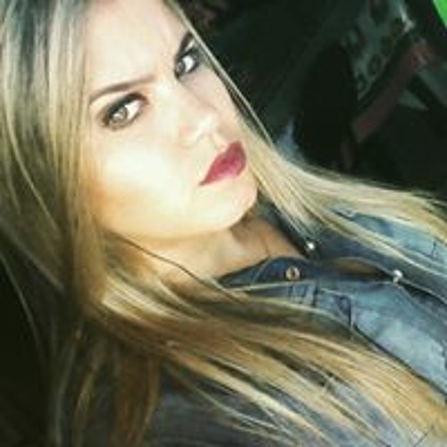 Marina Moreira’s avatar