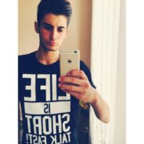 Mustafa Feyzullah’s avatar